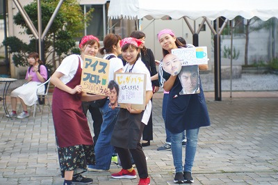 写真：白梅祭。模擬店。アウトドアーサークルPeaks