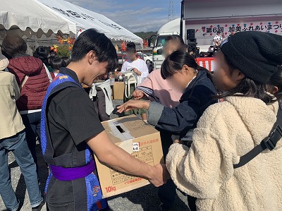 募金活動の様子