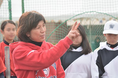 写真：熱心に話すいとう選手