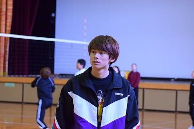 写真：学友会会長のおおくさくん