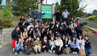 社会福祉学科の学生が勉強している様子