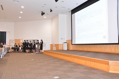 卒業研究発表会の様子