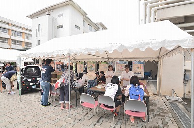 写真：白梅祭。企画。津山市立図書館ぶっくまる