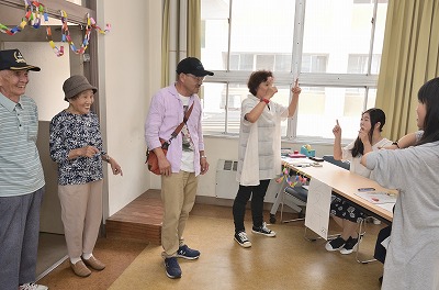 写真：白梅祭。企画。点字サークル
