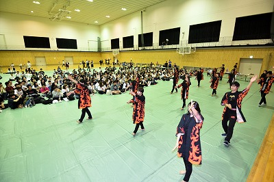 写真:岡山県人会によるうらじゃの様子。前から撮影