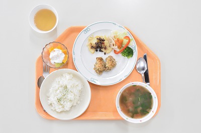 写真：給食経営管理論実習の第3回で提供した献立の完成品