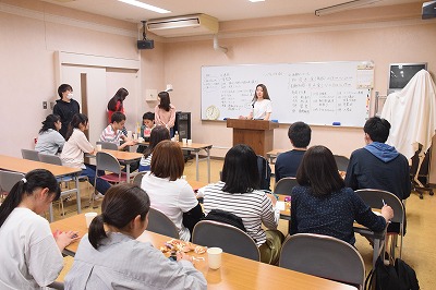 入会式の全体の写真