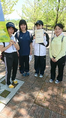 大会に参加する学生の様子