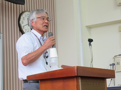 写真：講師の谷本氏