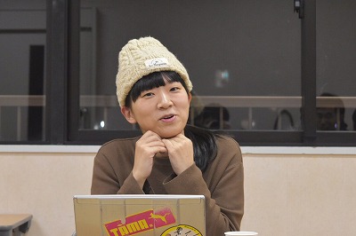 写真：上山集落に医師としてかかわるたまいさん