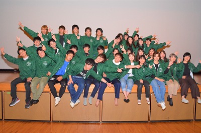 白梅祭実行委員の集合写真
