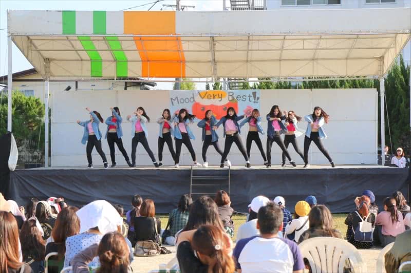 写真：ダンスの様子