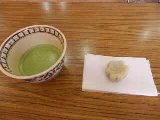 写真：茶道部の秋の茶会の様子