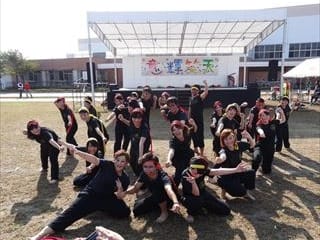 写真：岡山県人会のうらじゃ踊りの様子