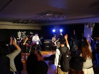 写真：ライブの様子