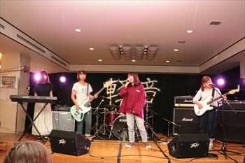 写真：ライブの様子