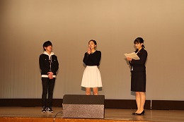 テーマソング合唱の写真