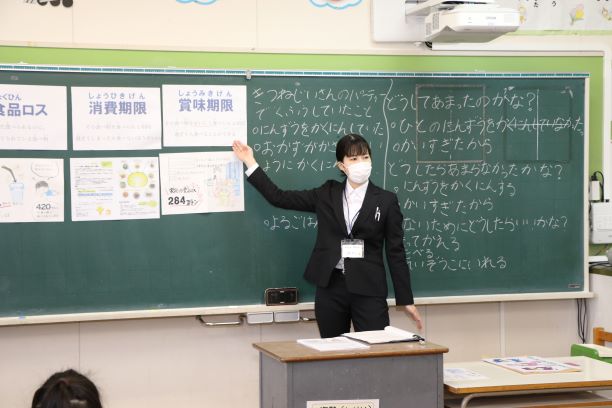 写真：出前授業の様子