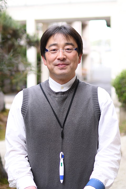写真：保育士・幼稚園教諭養成コース長 蜂谷 俊隆