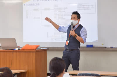 講師による説明の様子