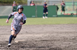 女子ソフトボール部の写真