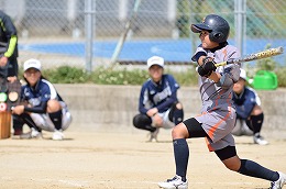 女子ソフトボール部の写真