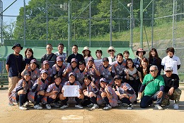 女子ソフトボール部の写真