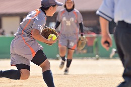 女子ソフトボール部の写真