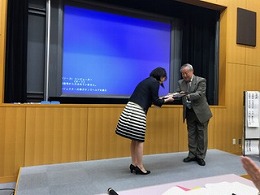 小坂准教授の写真